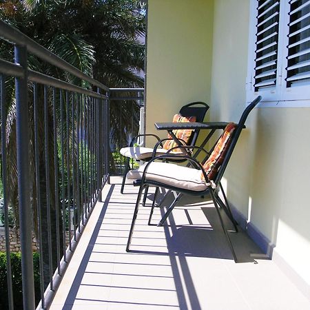 House Rozi Hotel Palit Exterior photo