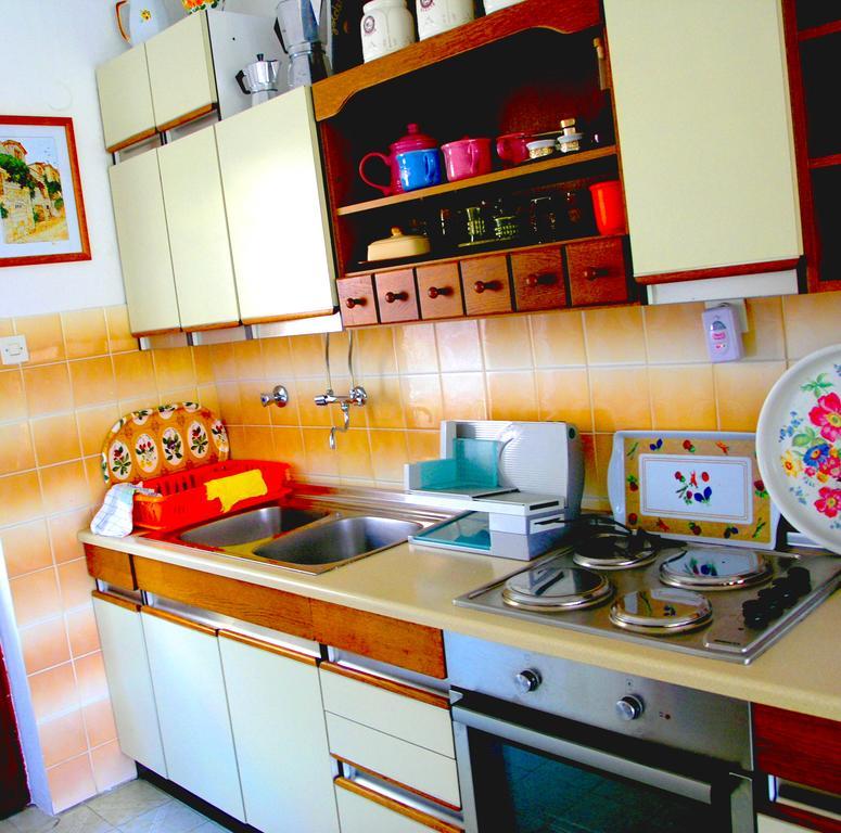 House Rozi Hotel Palit Exterior photo