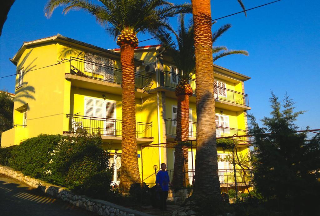 House Rozi Hotel Palit Exterior photo