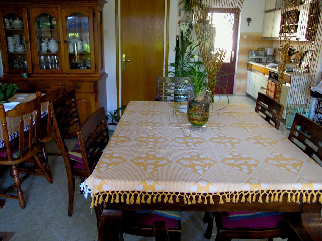 House Rozi Hotel Palit Exterior photo