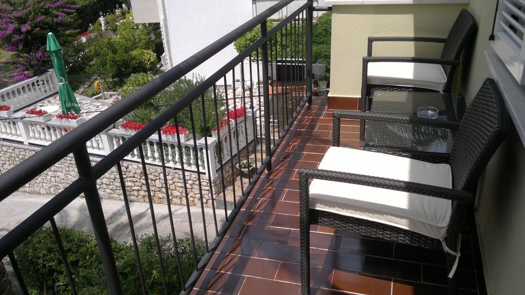 House Rozi Hotel Palit Room photo
